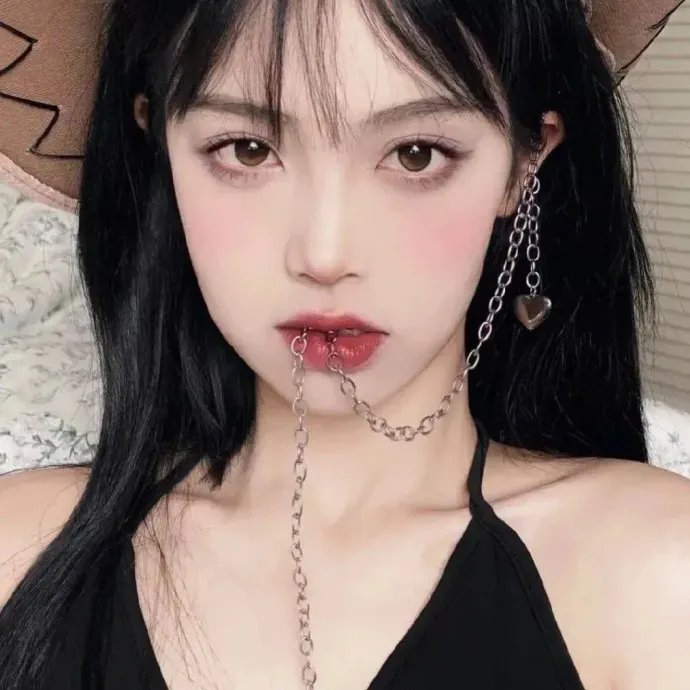 盲柳与沉睡的女人 在线观看
